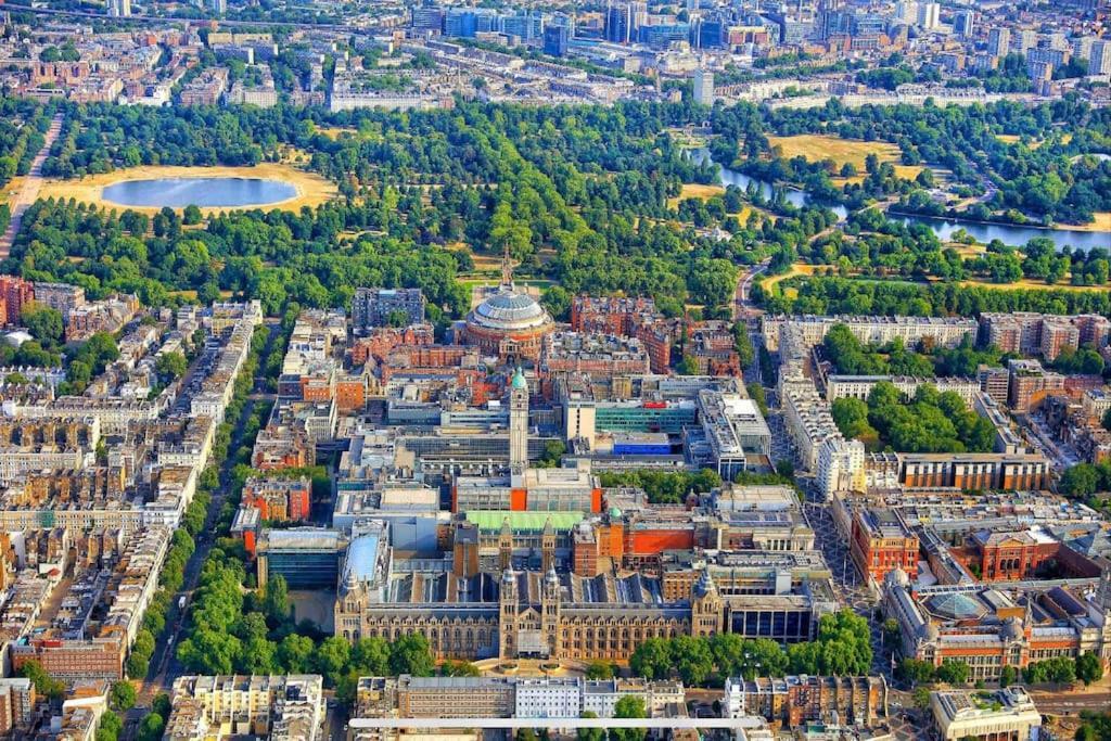 Luxury 2-bedroom In Prime South Kensington Londres