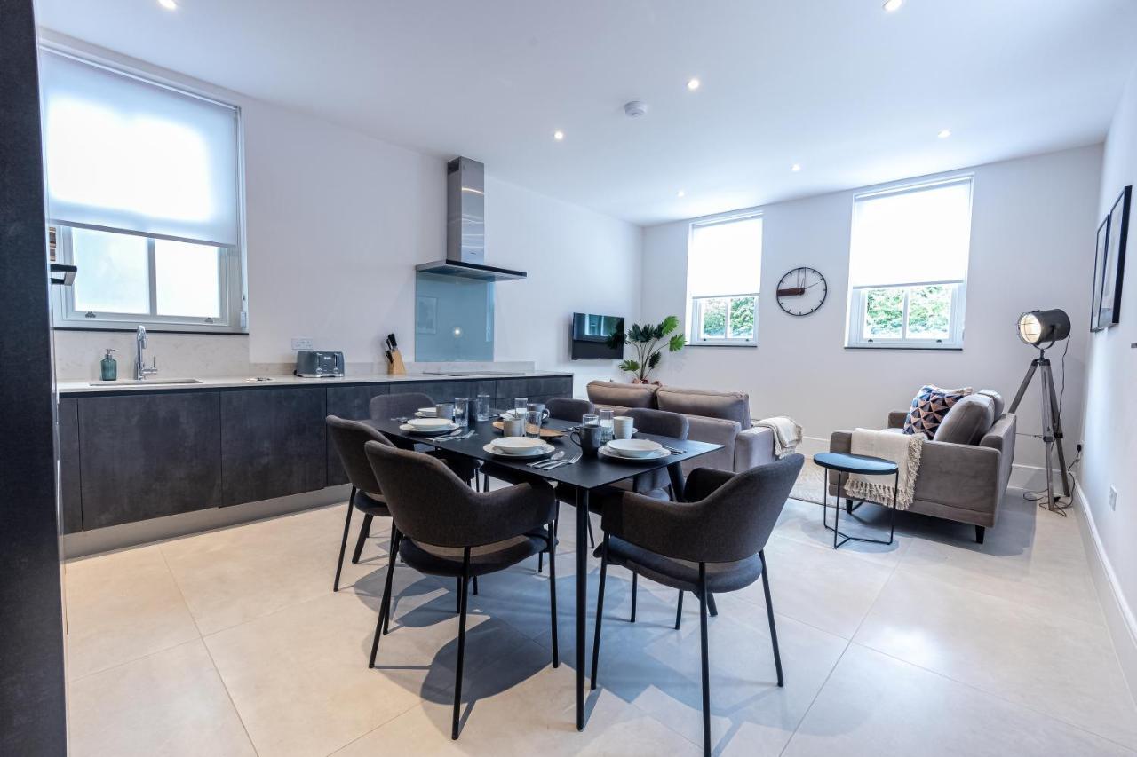 Premier Near Camden Markets Very Close To Tube Stations By Sojo * Londen