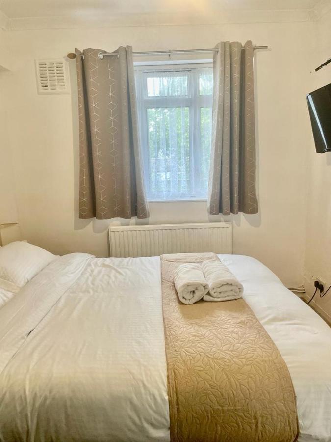 Accommodatie bij particulieren Charming Double-bedroom In Flat Londen