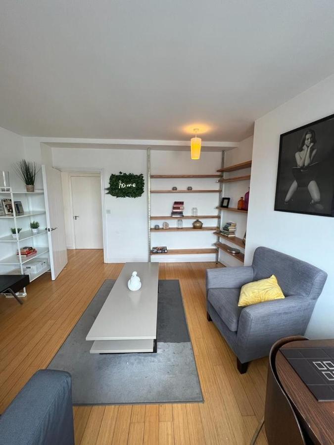 2 Bed Flat In Heart Of Hackney Apartamento