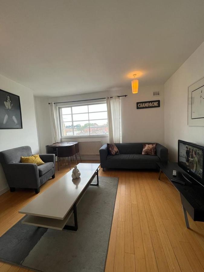 2 Bed Flat In Heart Of Hackney * Londres