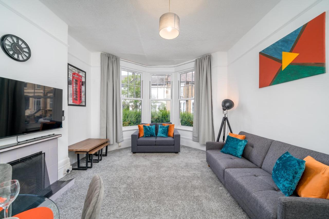 Appartement Spacious King Size 1bed Flat In Leafy Suburb