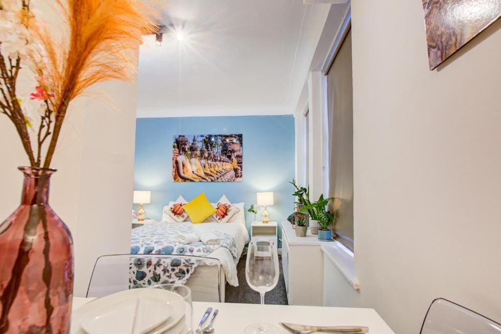 Norfolk 2 Bedroom Flat Edgware Road Apartment *