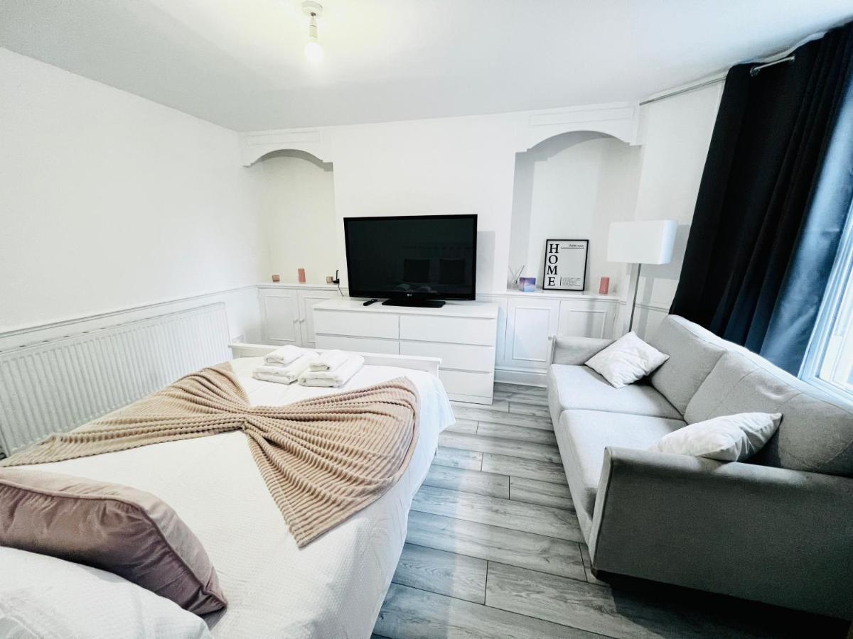 Private House Shepherd's Bush W3 *