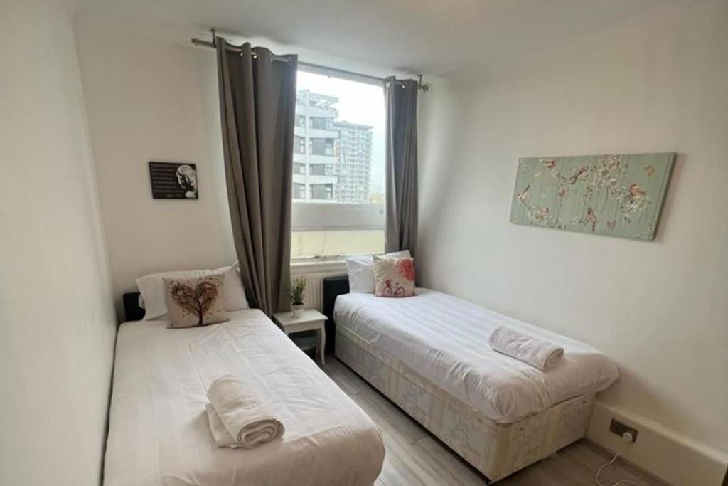 2 Bedroom Flat In Appartement