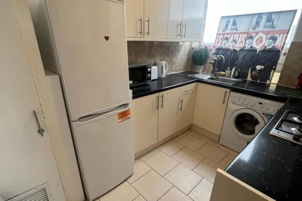 2 Bedroom Flat In Appartement