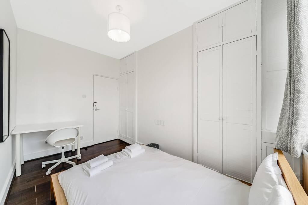 Modern 3 Bedroom Flat Near Camden Town