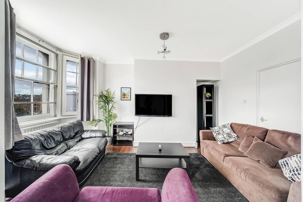 Modern 3 Bedroom Flat Near Camden Town *