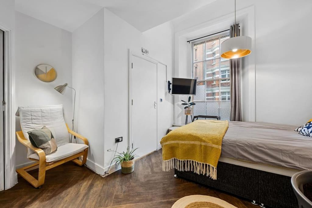 Private Studio In Ldn Book On Airbn For Amazing Rates Instead *