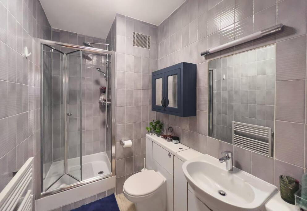 Covent Garden Haven - 2 Bedrooms. 2 Bathrooms * London