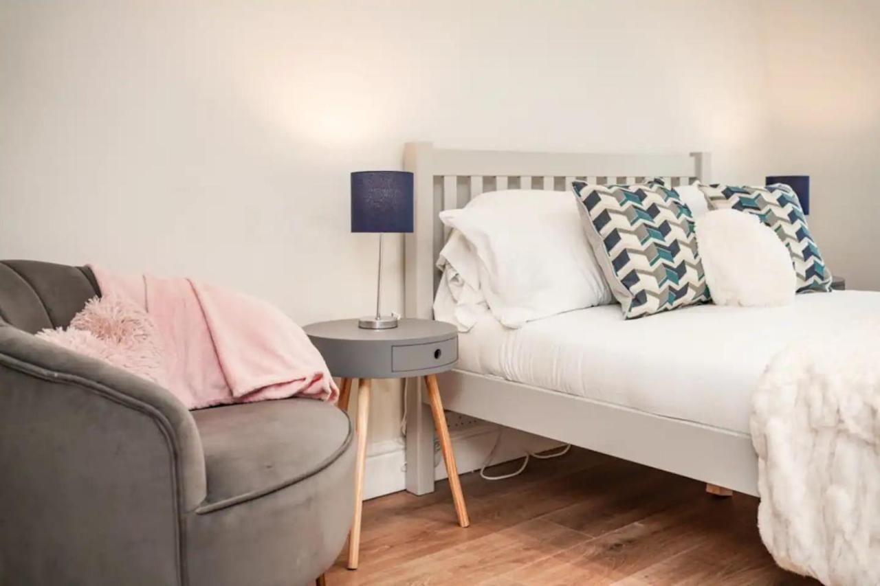 Hébergement de vacances Spacious Family With Games & Garden Londres