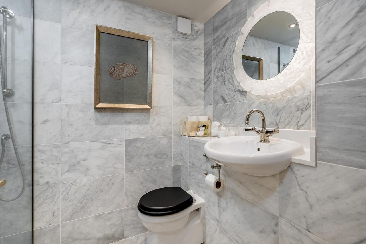 Linden Gardens Apartment London