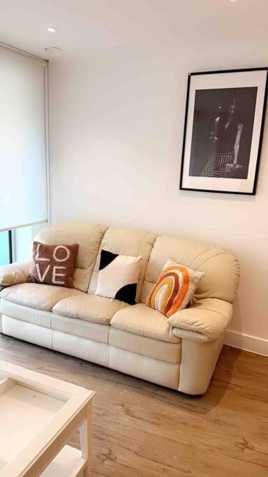 Apartment Tee Sweetlux