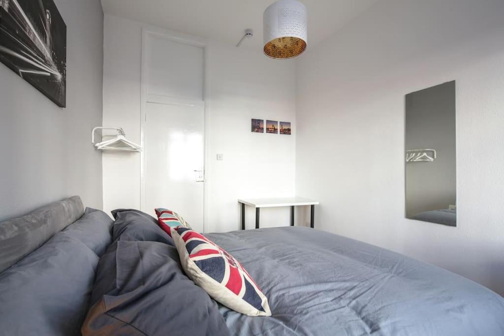 Large Modern Spacious House 6 Bedrooms 5 Bathrooms Londres