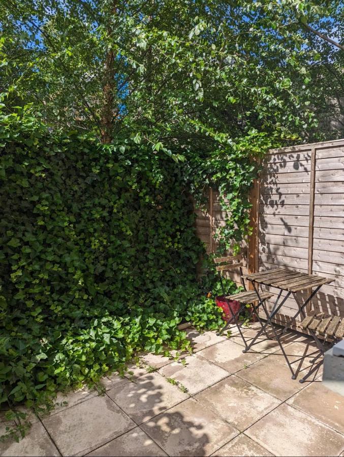 Modern Studio In Finsbury Park