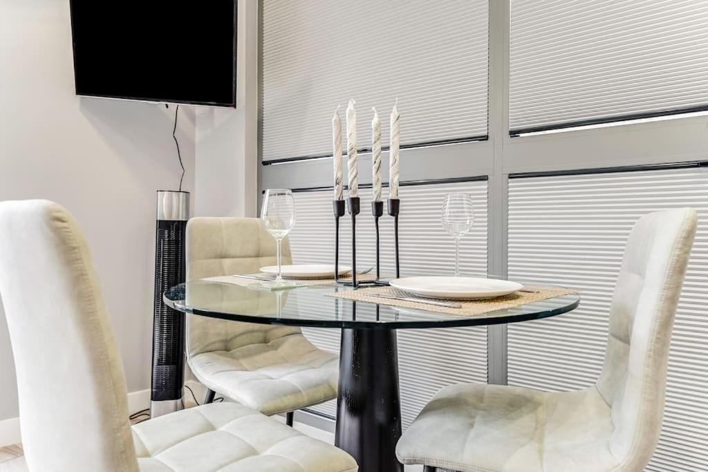 Modern 1 Bed Apt By Old Street / Shoreditch *