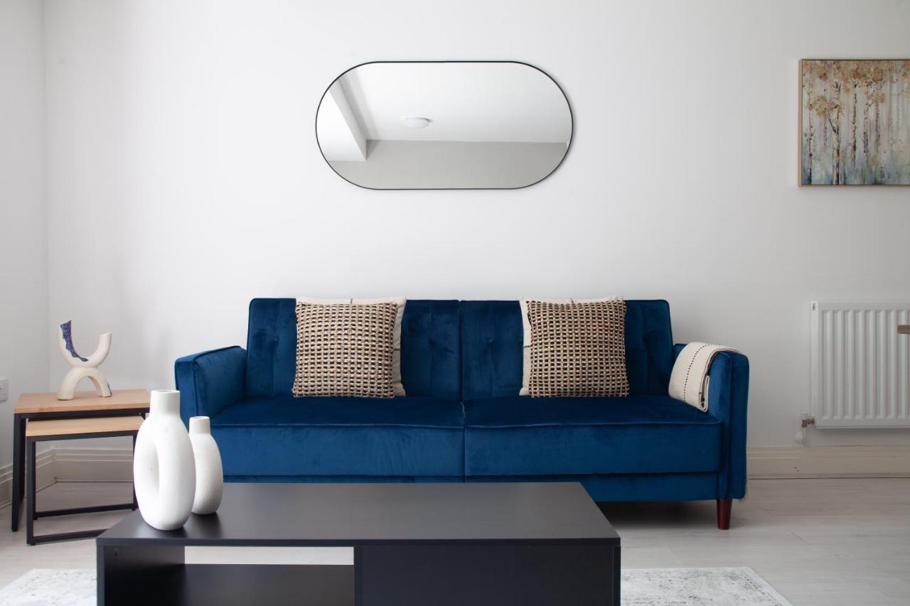 The Isleworth Collection Apartment