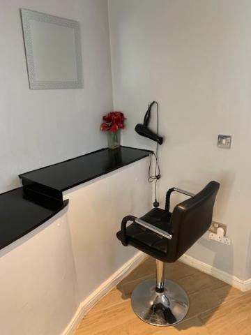 - Entire Lower Ground Floor - Only 7 Mins Walk Kings Cross St Pancras Station Appartement Londres