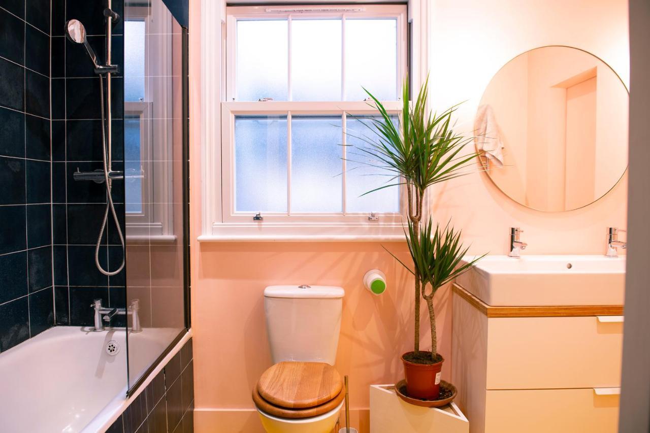 Сasa de vacaciones Stunning 3-bedroom Townhouse In Superb Location Londres