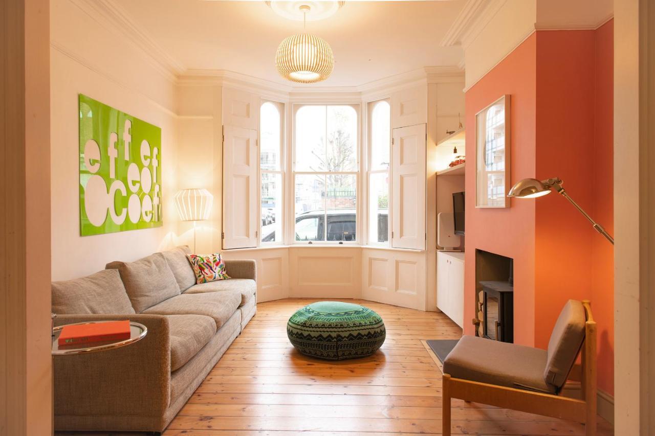 Stunning 3-bedroom Townhouse In Superb Location Londres