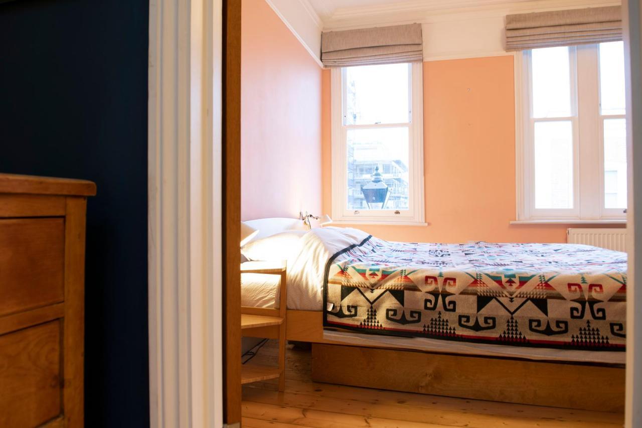 Stunning 3-bedroom Townhouse In Superb Location