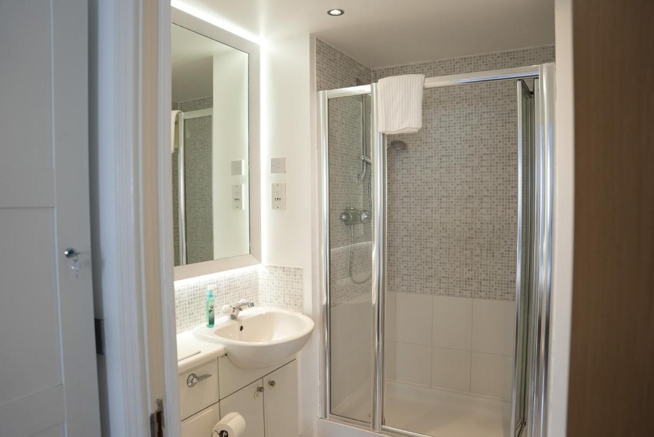 2 Bed River View Greenwich Londres