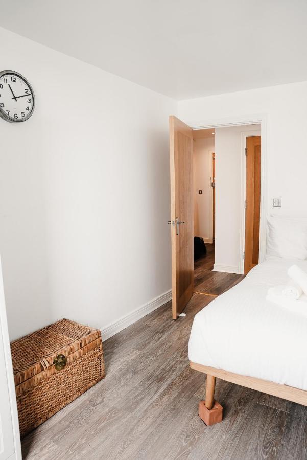 2 Bed River View Greenwich
