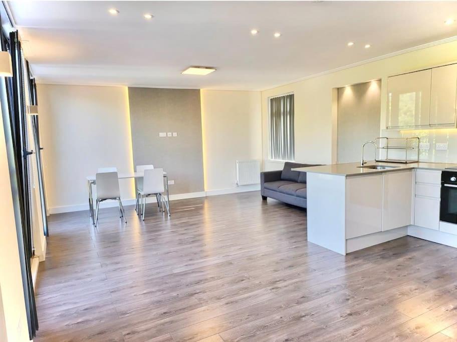 Luxuries 2 Bed Flat In Canary Wharf Appartement *