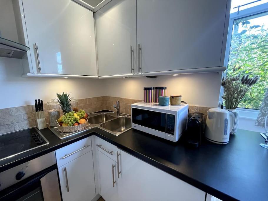Cute&cozy In Barons Court Apartamento