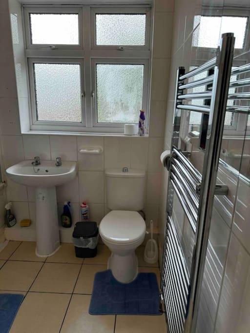 Apartment Gorgeous 5 Bedroom House London