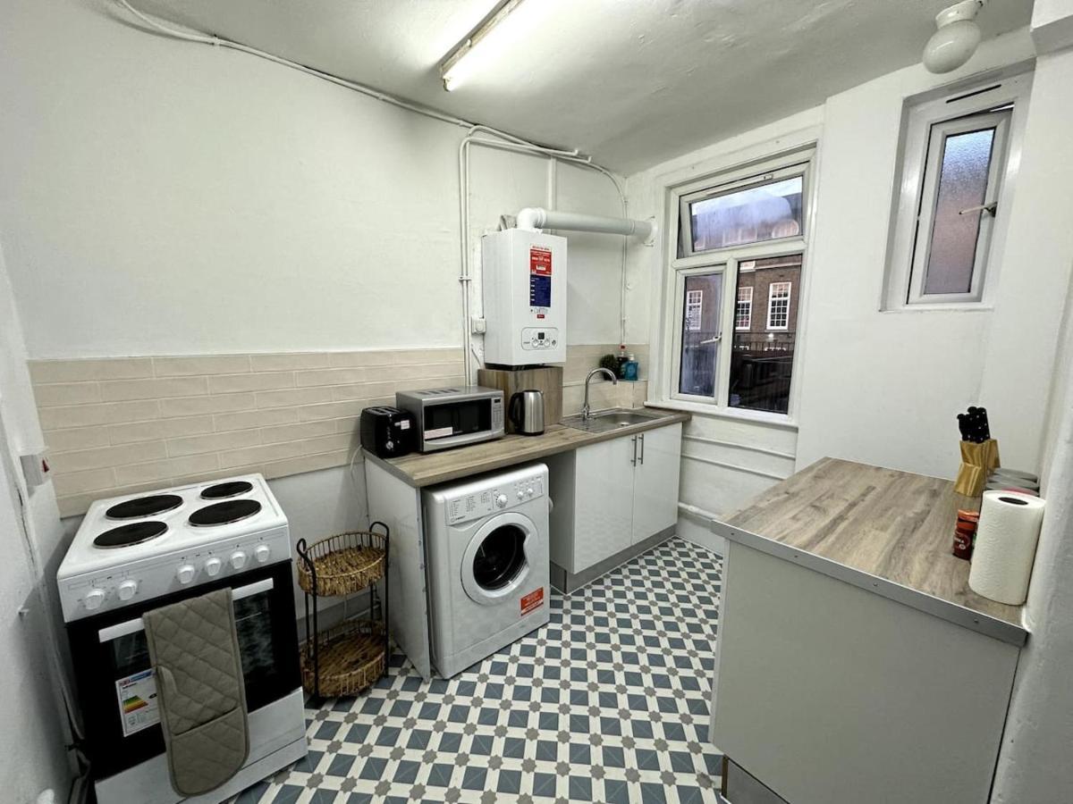 Appartement Wonderful 2 Bedroom On Tower Bridge Londen