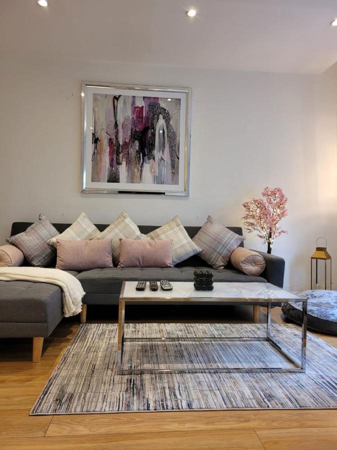 Appartement 3 Bedroom In Central Sleep 10 Hy2 *