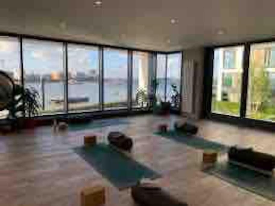 Spacious 2 Bed Flat Next To Elizabeth Line Apartamento