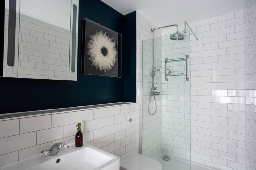 Eden - Islington - 2 Bed With Terrace Apartamento