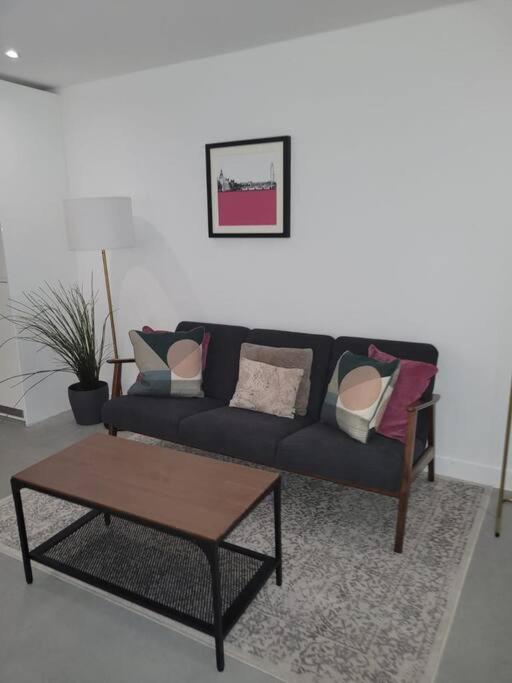Apartamento 2br Flat In Wandsworth Sleep 10 W10