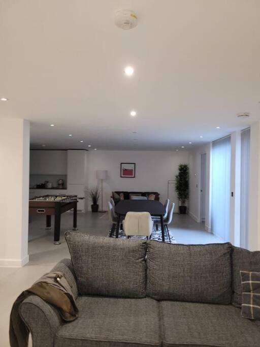 2br Flat In Wandsworth Sleep 10 W10 *
