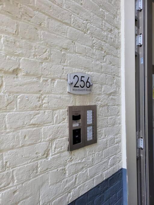 2br Flat In Wandsworth Sleep 10 W10