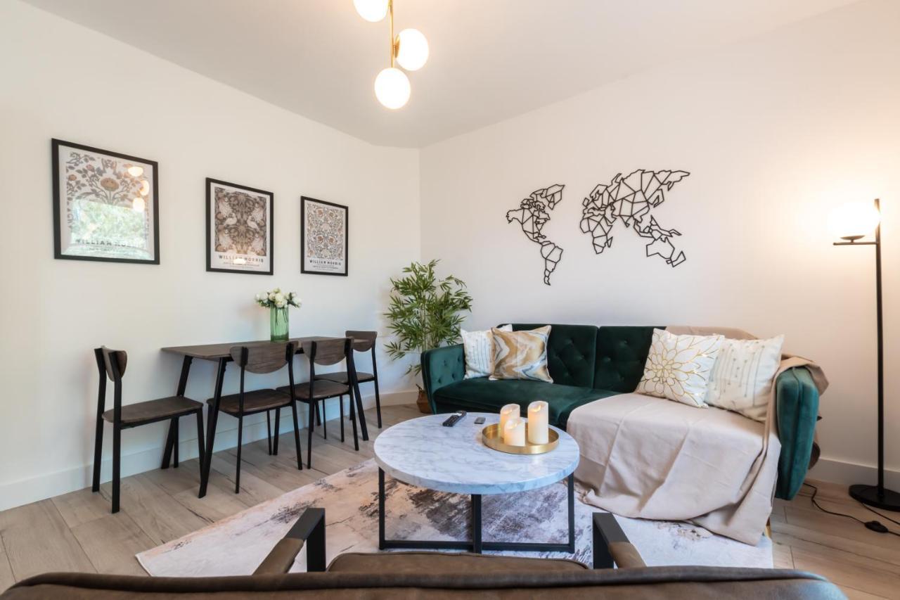 Hammersmith - 2 Bedroom Flat * Londen
