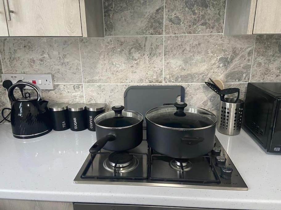 Appartement 2 Bedroom Flat In *