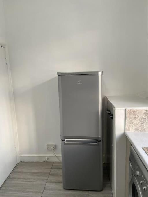 2 Bedroom Flat In