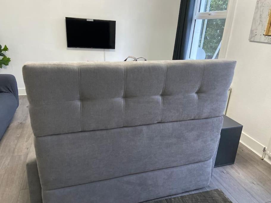 Appartement 2 Bedroom Flat In *