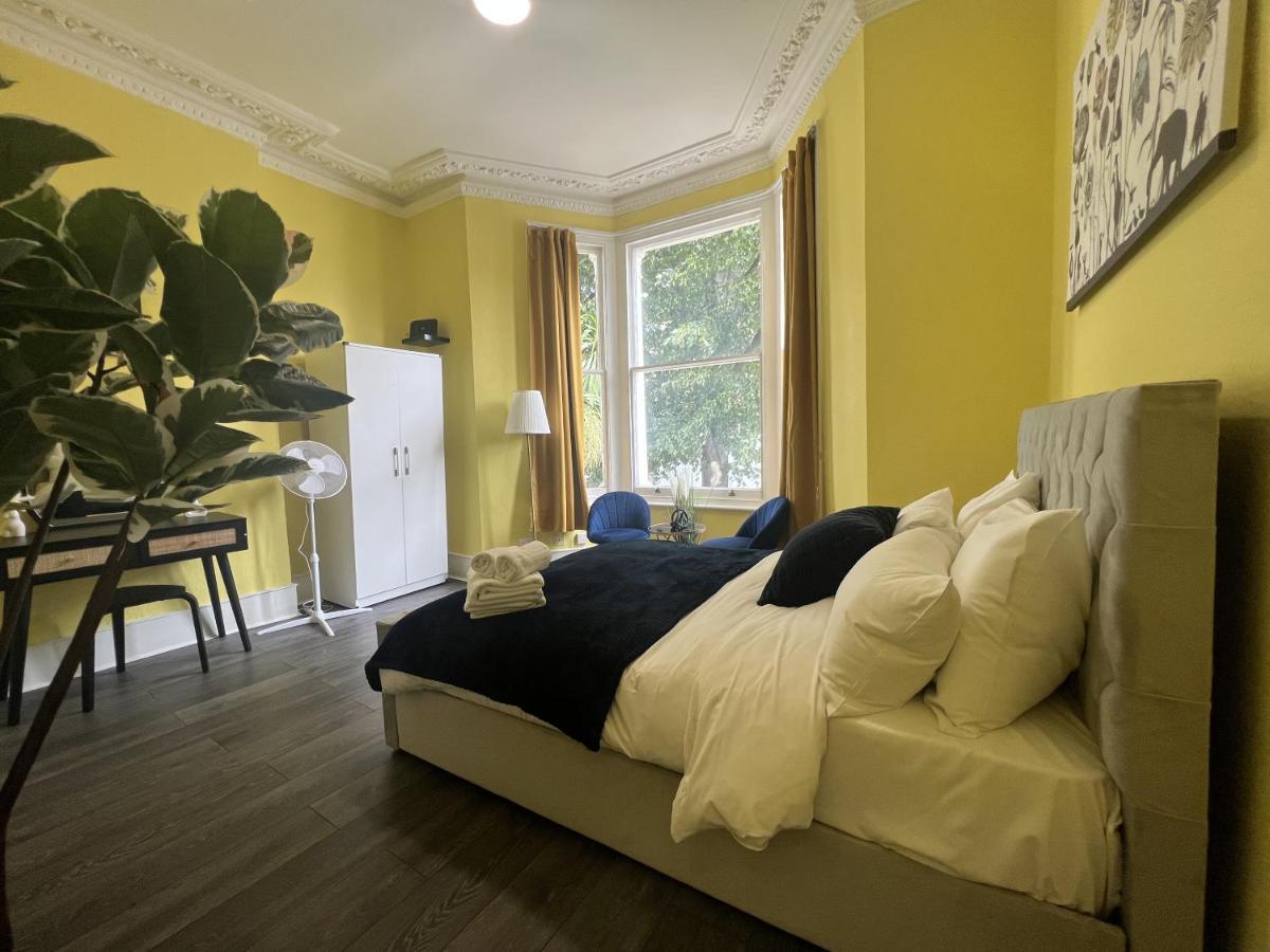 Luxury Holiday Elizabeth Line Londres