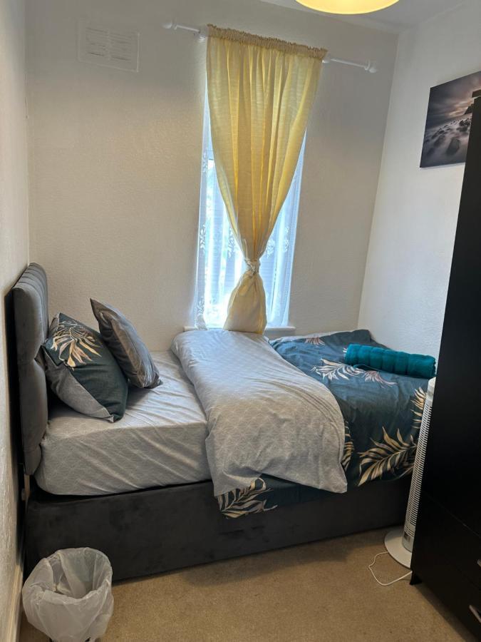 Appartement Gorgeous 5 Bedroom House
