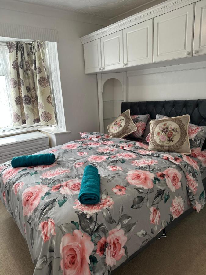 Gorgeous 5 Bedroom House Appartement
