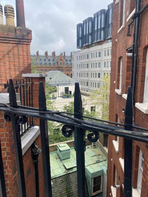 Central Chic Oasis ~ King's Cross Apartment London