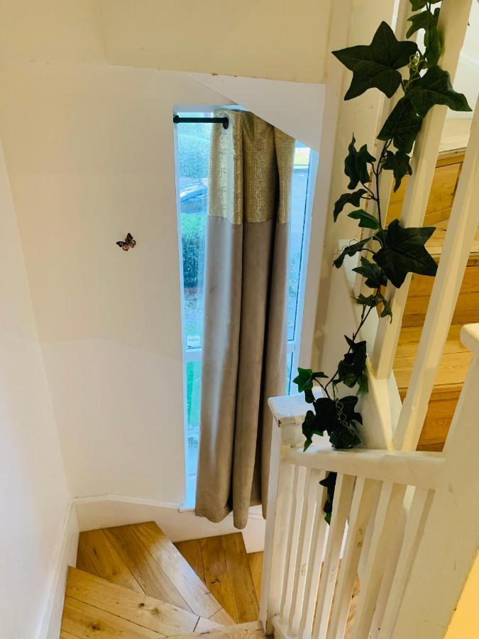 Riverside Double With Double Sofa Bed *