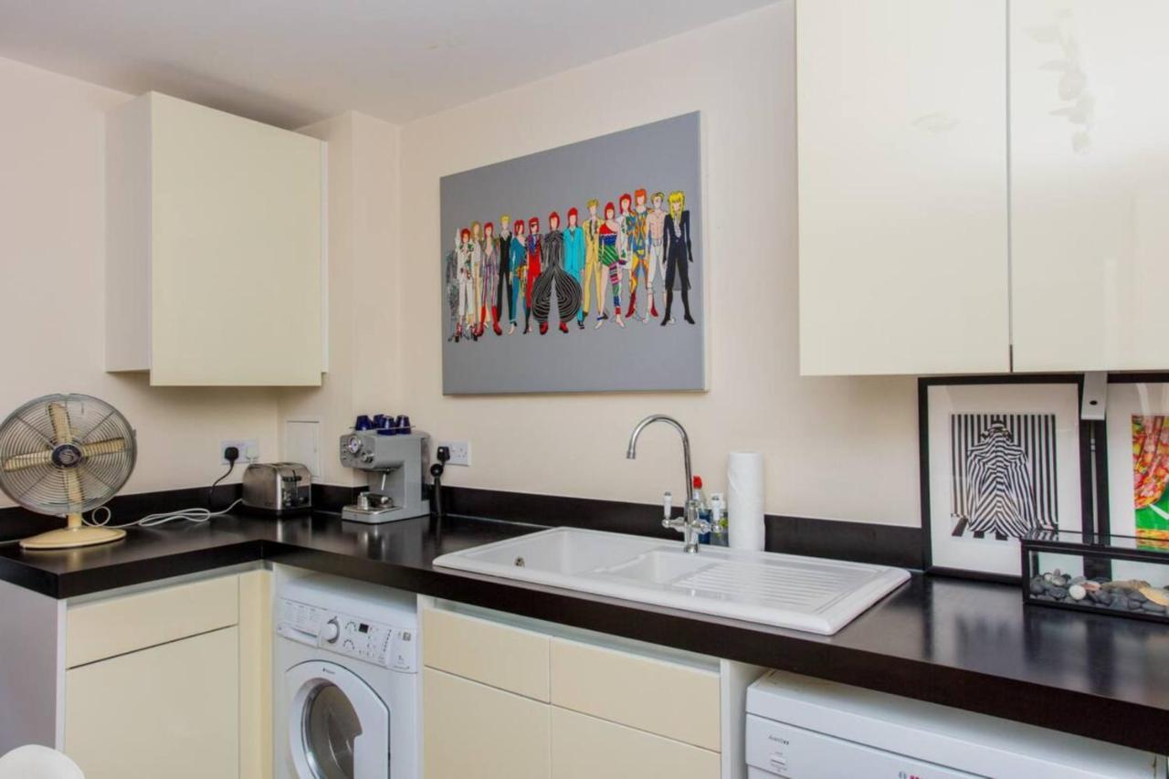 Modern And Cosy 2 Bedroom In Old Street * Londen