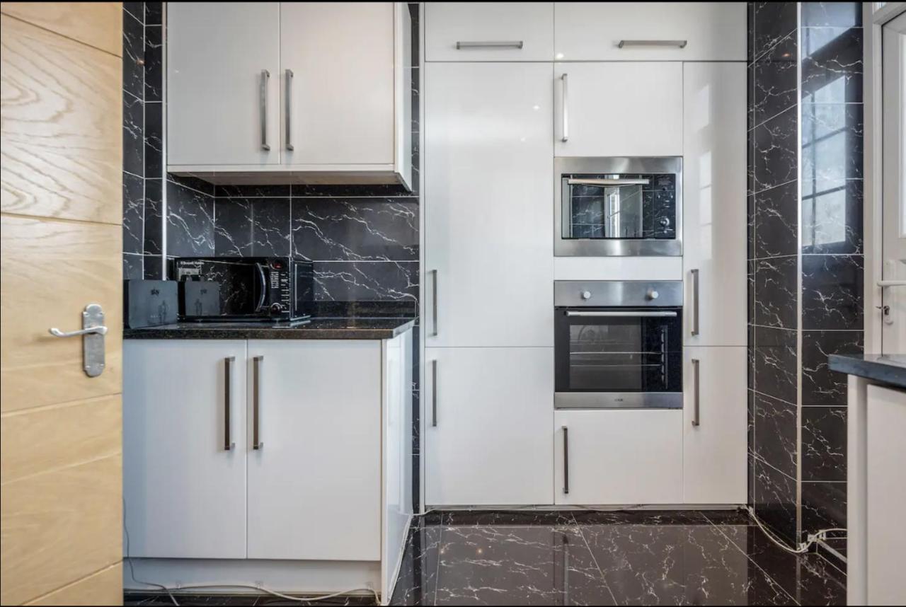 Apartamento Luxe - Hyde Park - 2bed 3bath A/c + Lift *