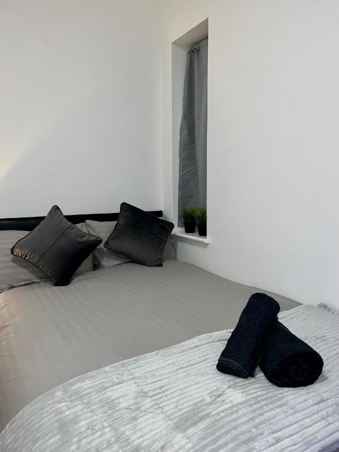 Leisure Studio Flat In Golders * Londres