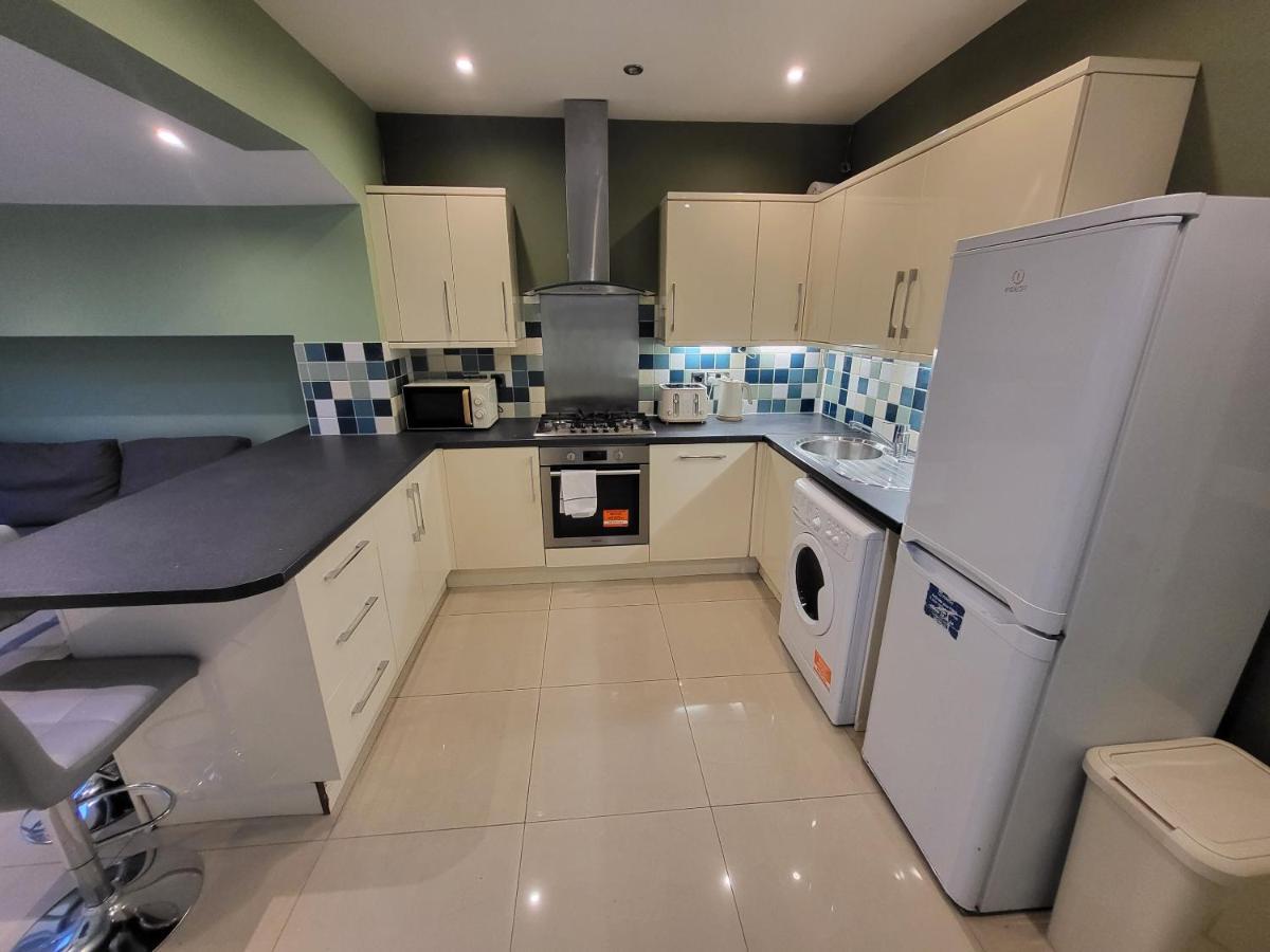 Appartement Large 4 Bedroom House In Londres